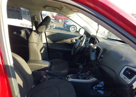 2018 Jeep Compass Sport 4X4 z USA, uszkodzony, nr VIN 3C4NJDAB0JT191059